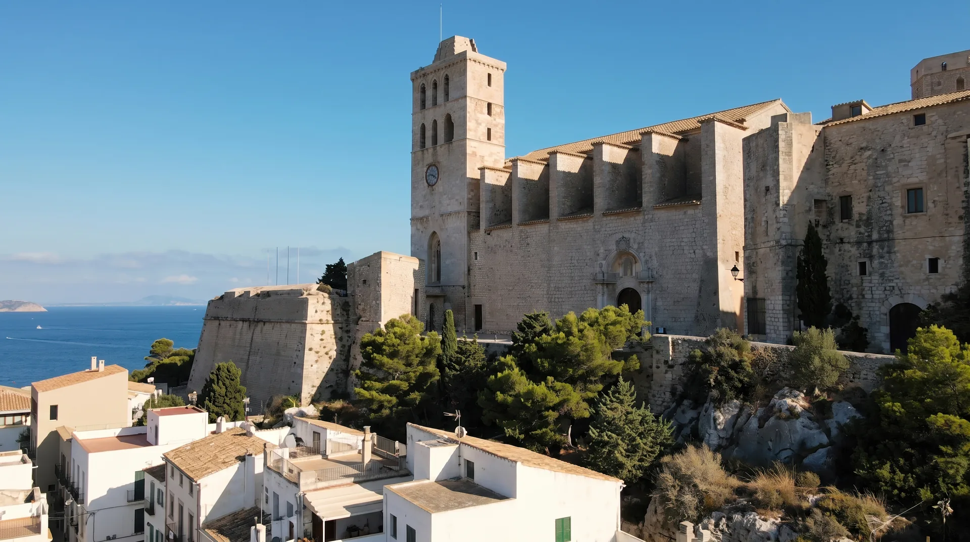 Die Bedeutung exklusiver Netzwerke beim Immobilienverkauf auf Ibiza