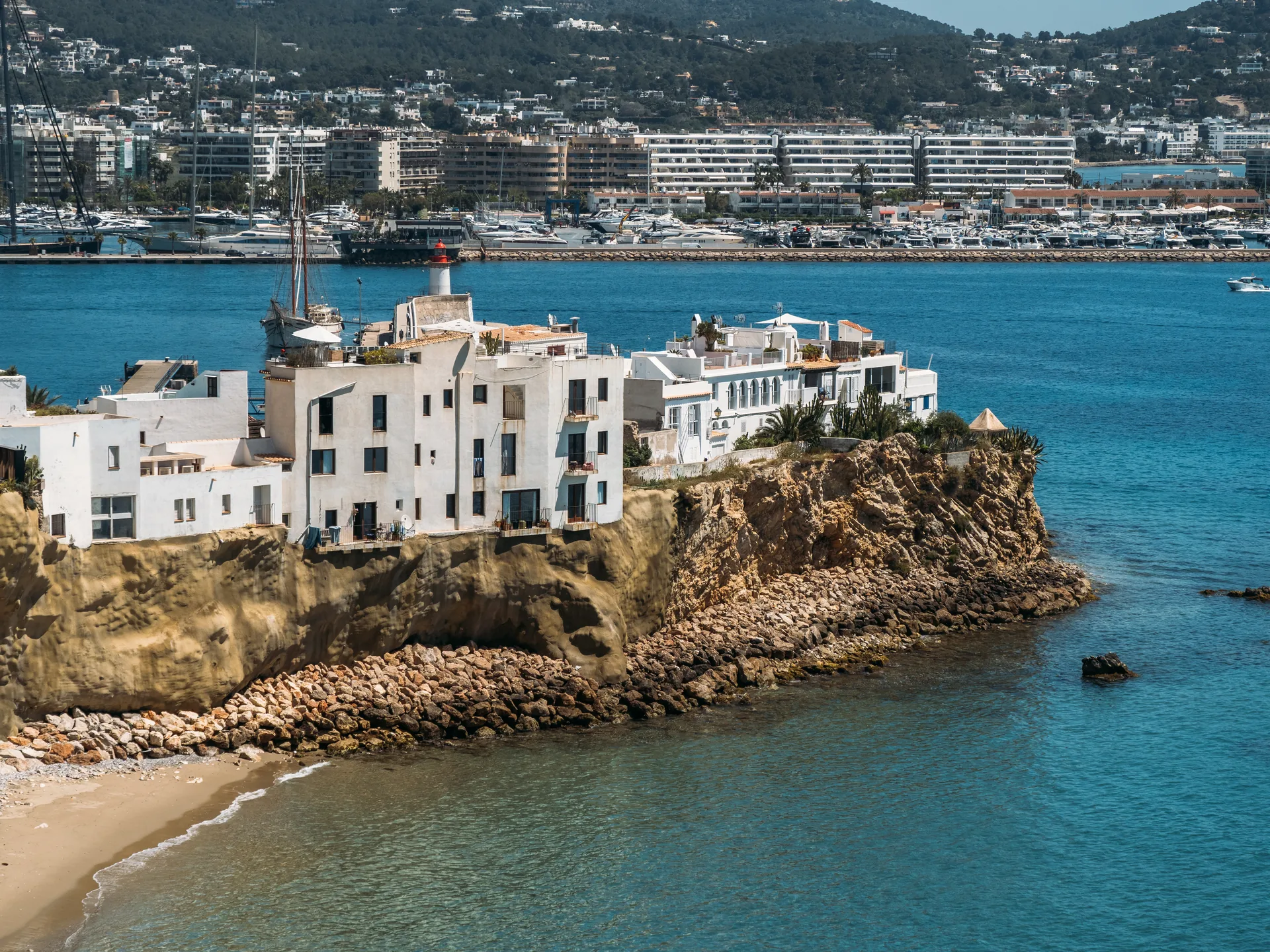 Die Bedeutung lokaler Expertise: Warum ein lokaler Agent auf Ibiza unverzichtbar ist