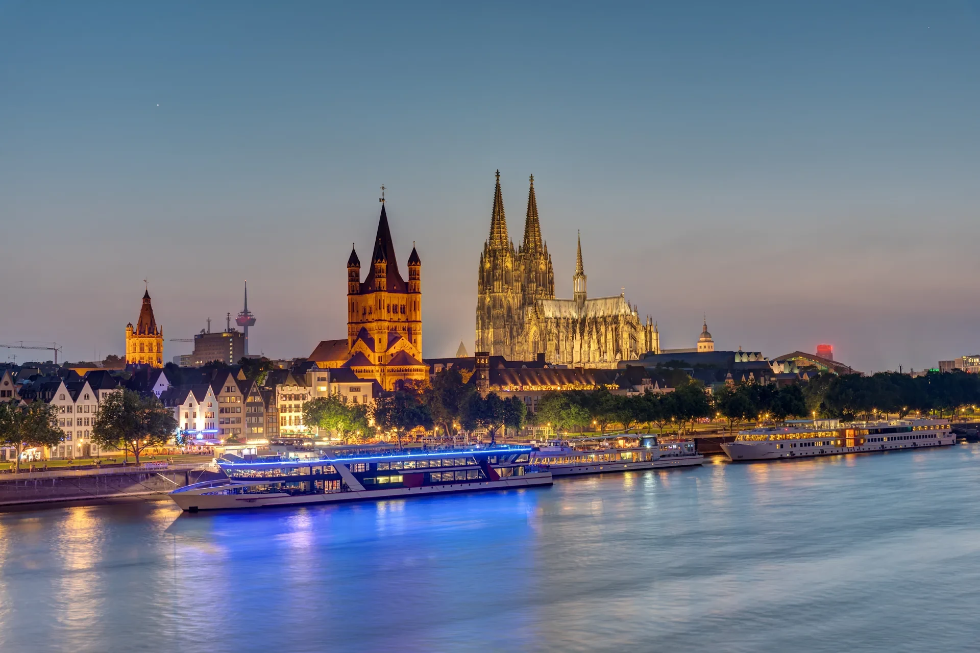 Symbolbild zum Beitrag Exklusive Concierge-Dienste in Kölner Luxuswohnanlagen — ESTAiX