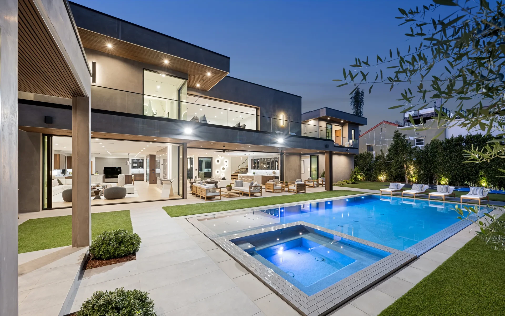 Symbolbild zum Beitrag Die 5 besten Immobilien mit Rheinblick in Carlstadt — ESTAiX
