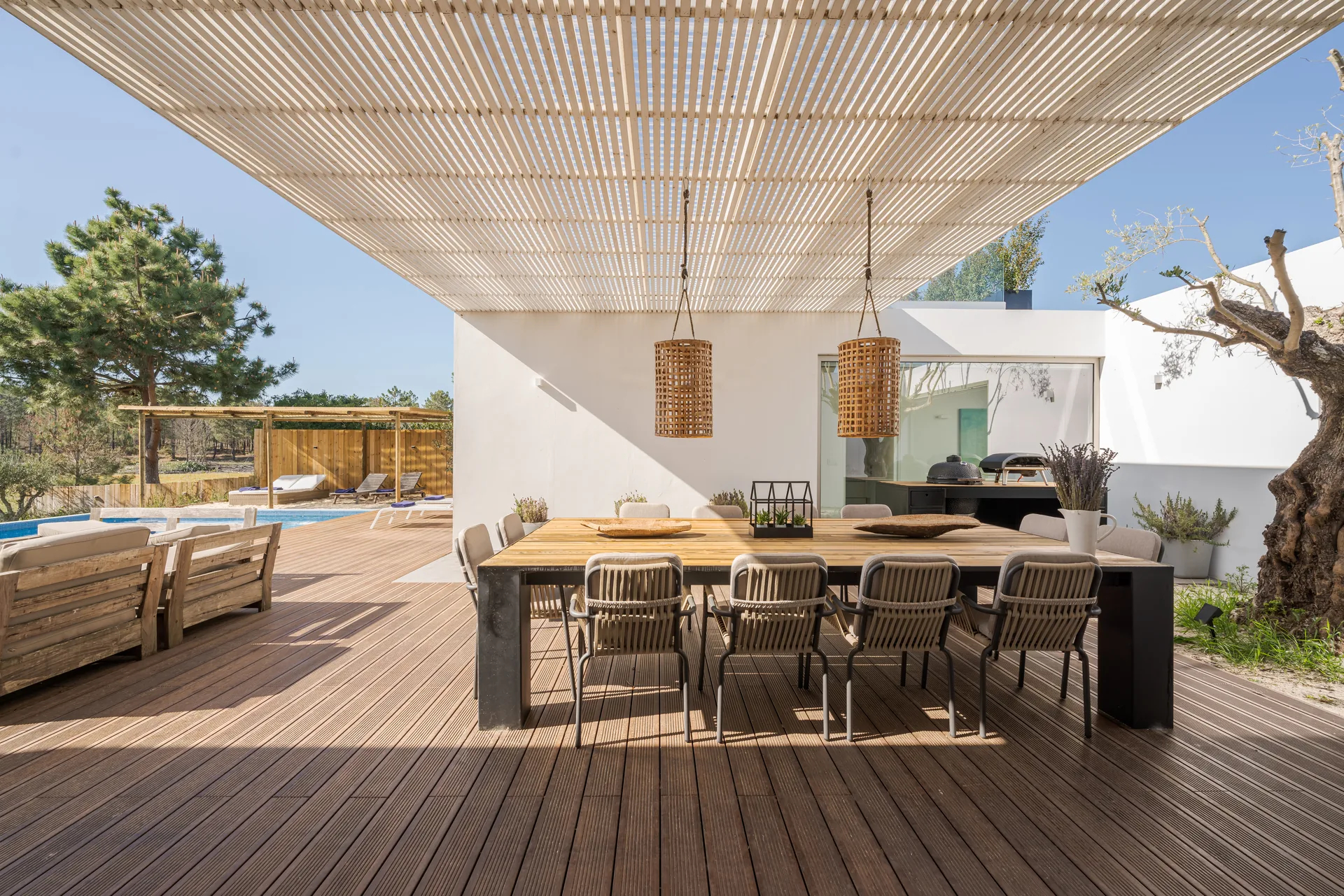 Warum Villen mit Infinity-Pools auf Ibiza so begehrt sind