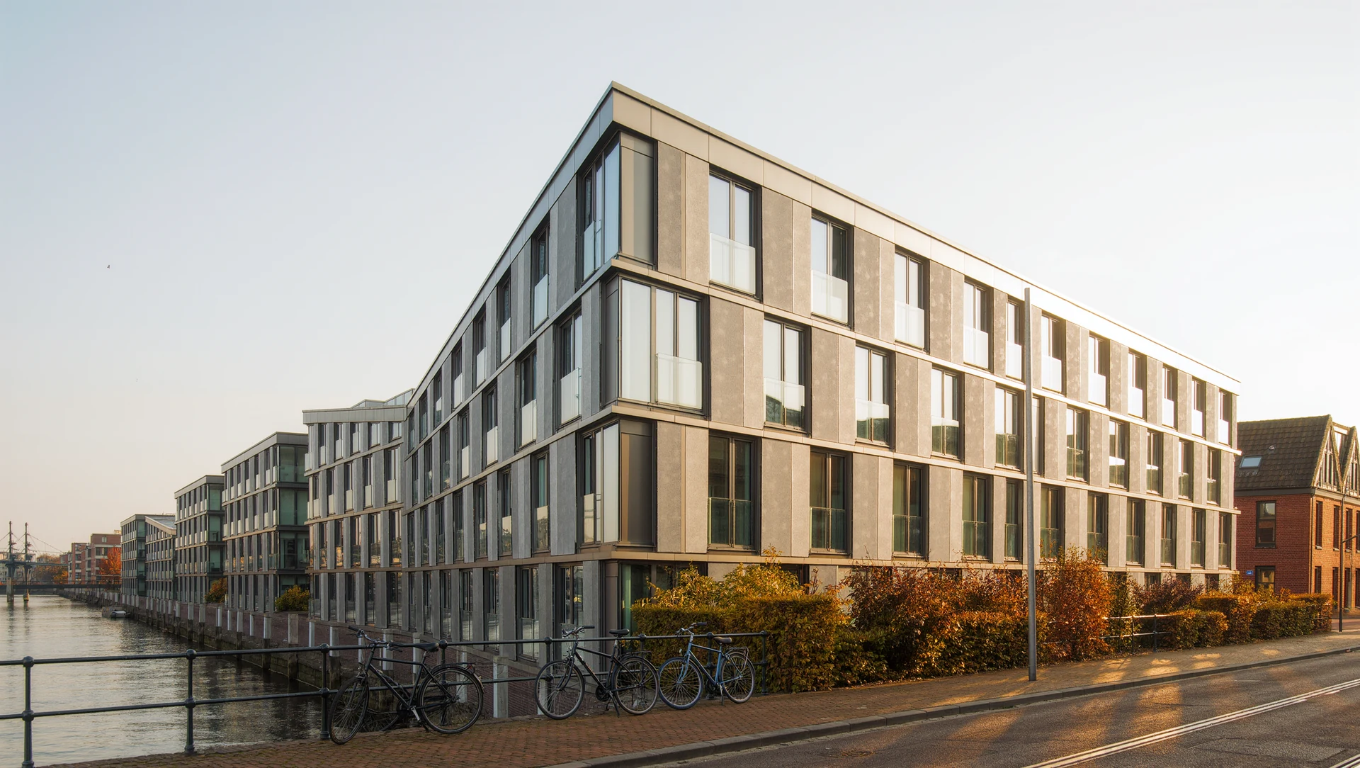 Wohn- und Arbeitswelt vereint: High-End-Lofts im Medienhafen